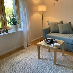 Kleines Haus Im Grünen Hamburg